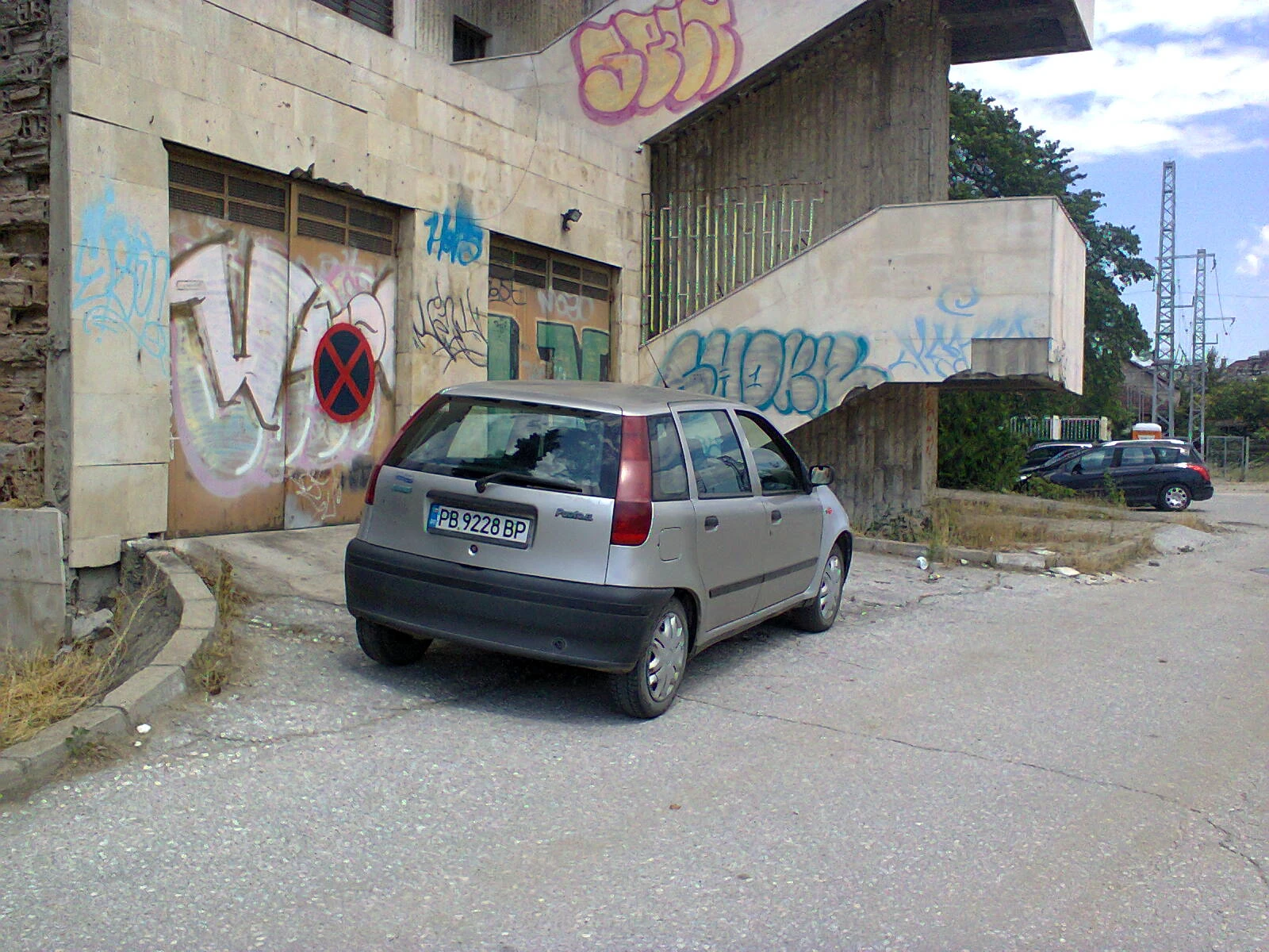 Fiat Punto 1.2 Газ-Бензин Климатик Обслужен 4 врати , снимка 7 - Автомобили и джипове - 55256890