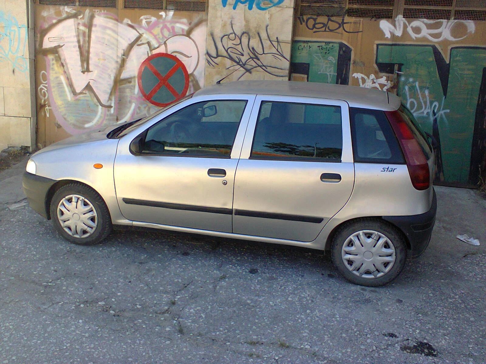 Fiat Punto 1.2 Газ-Бензин Климатик Обслужен 4 врати , снимка 6 - Автомобили и джипове - 55256890