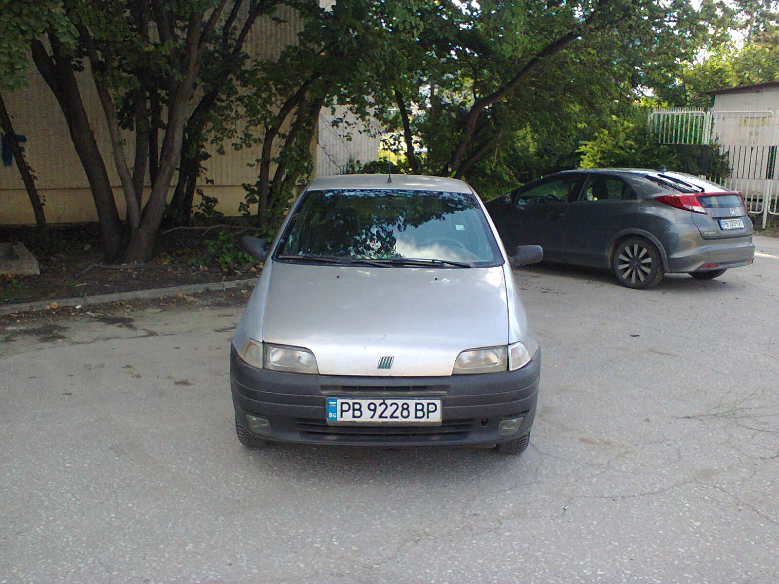 Fiat Punto 1.2 Газ-Бензин Климатик Обслужен 4 врати , снимка 9 - Автомобили и джипове - 55256890