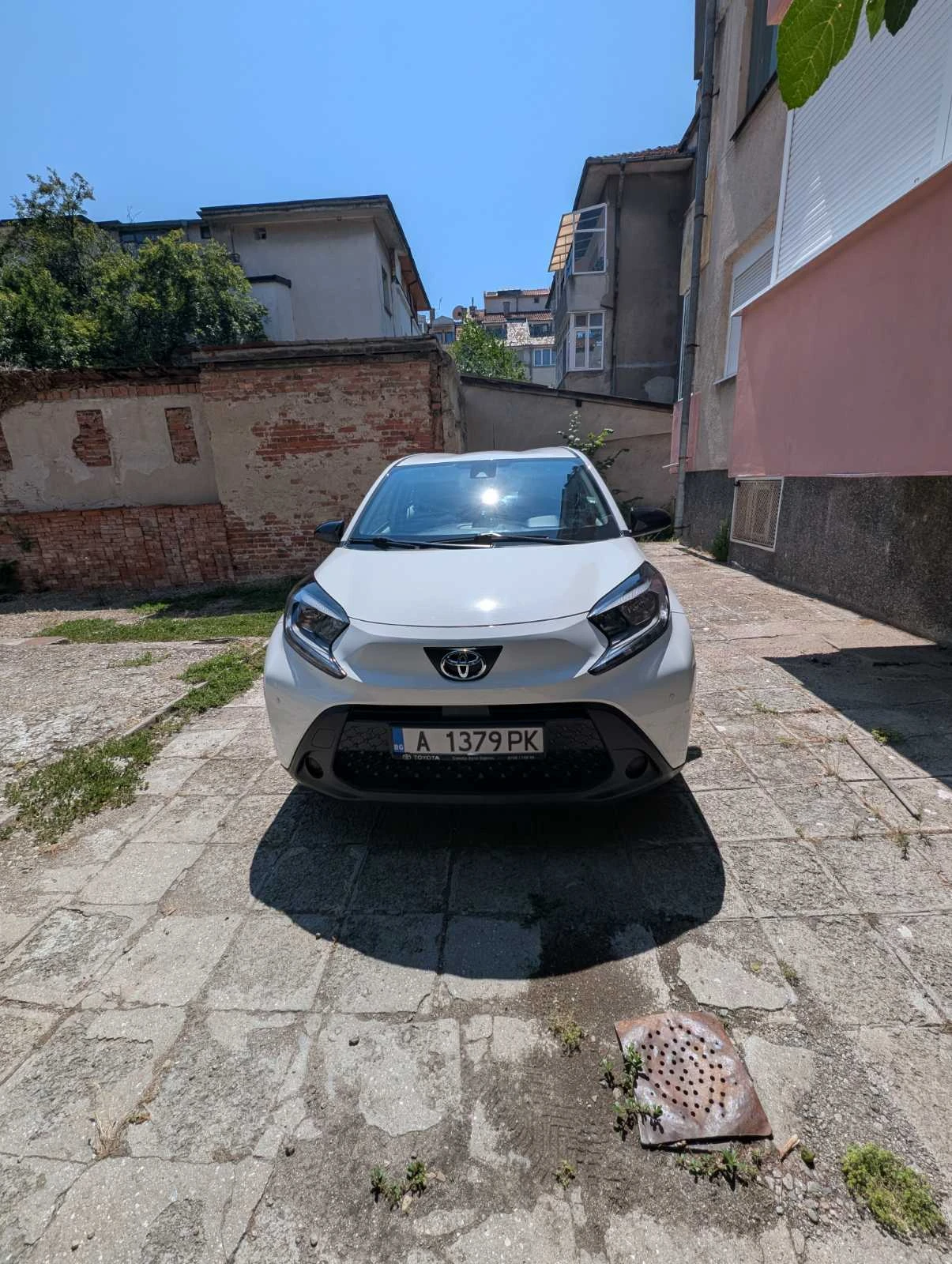 Toyota Aygo X-Cross, снимка 3 - Автомобили и джипове - 55408301