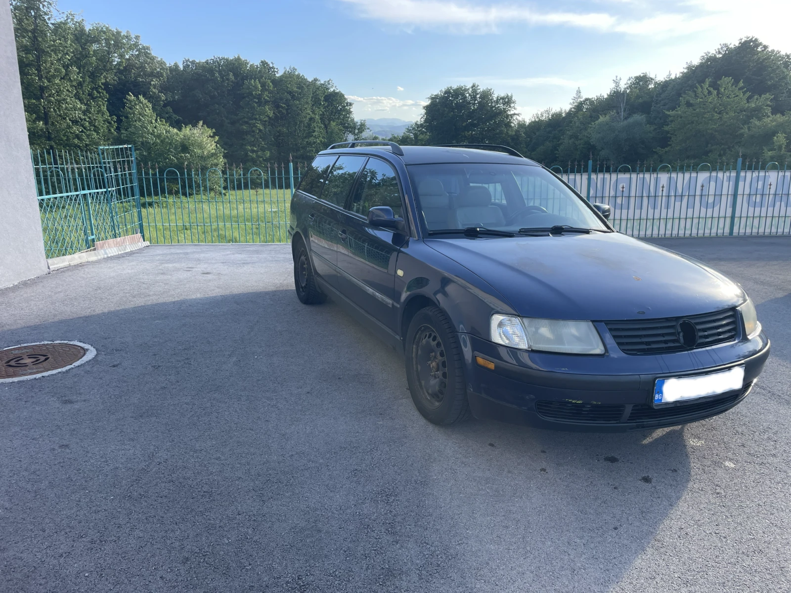 VW Passat, снимка 2 - Автомобили и джипове - 55545614