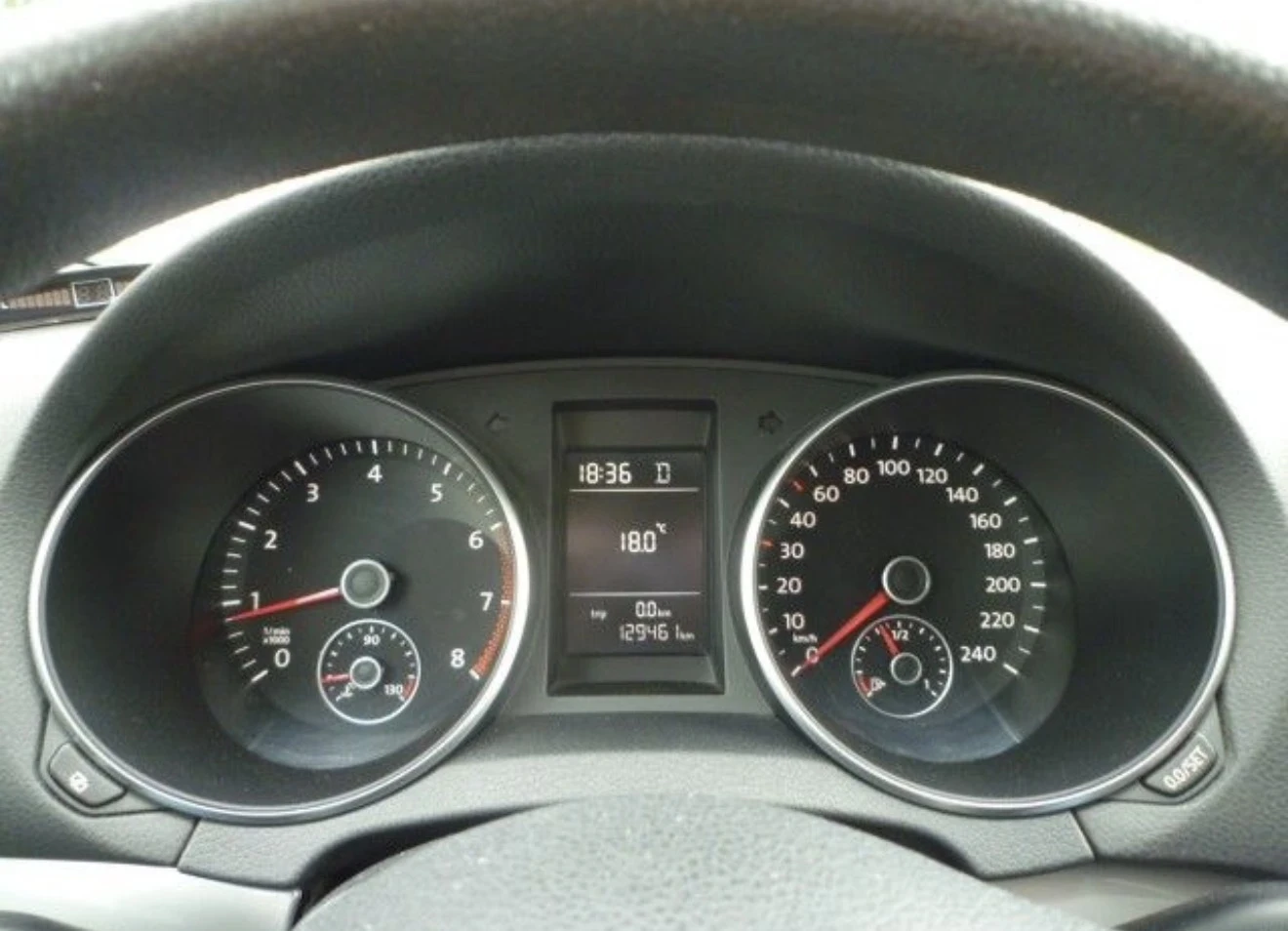 VW Golf 1.6i 102hp/ АВТОМАТИК/ 129.000км, снимка 10 - Автомобили и джипове - 55847690