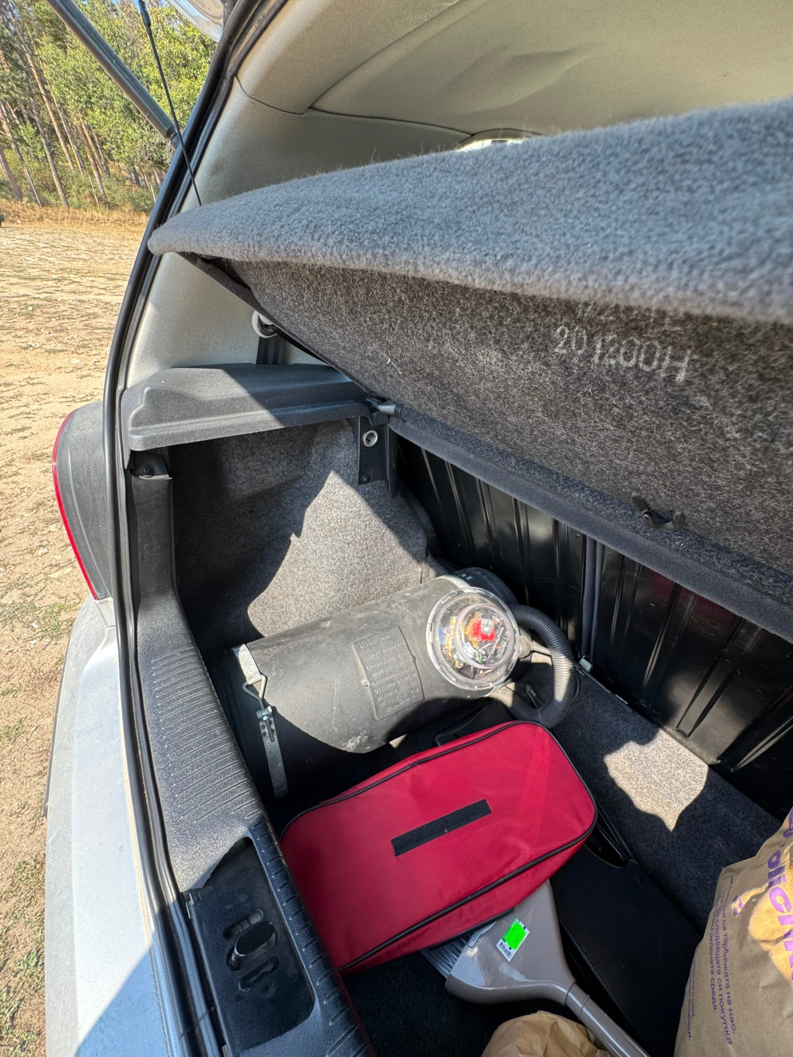 VW Polo /ГАЗ, снимка 8 - Автомобили и джипове - 55967954