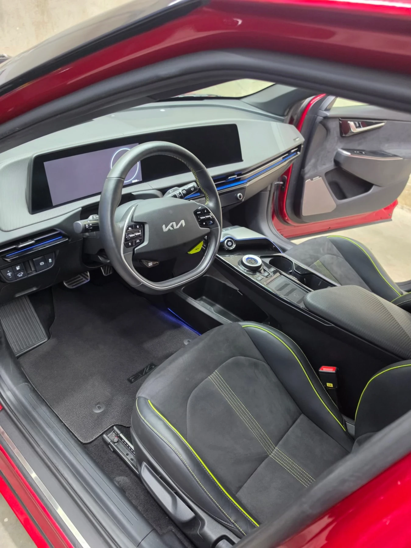 Kia EV6 GT, снимка 10 - Автомобили и джипове - 56605181