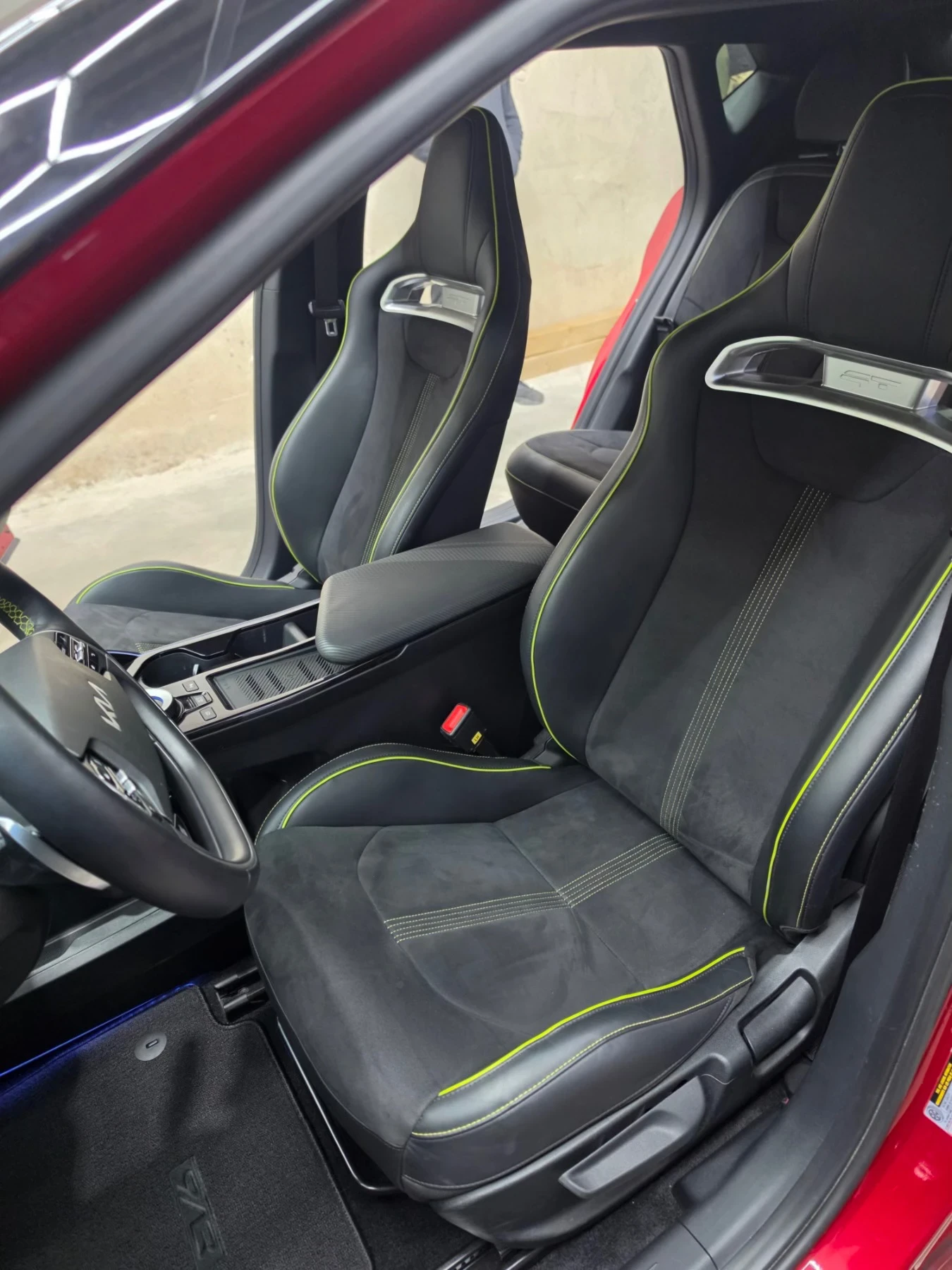 Kia EV6 GT, снимка 12 - Автомобили и джипове - 56605181