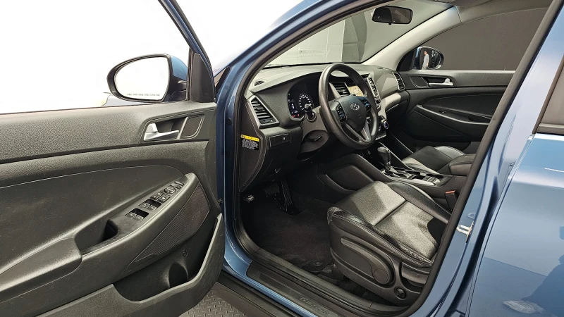 Hyundai Tucson 2.0 4WD STYLE autogeorge.com, снимка 11 - Автомобили и джипове - 51903390