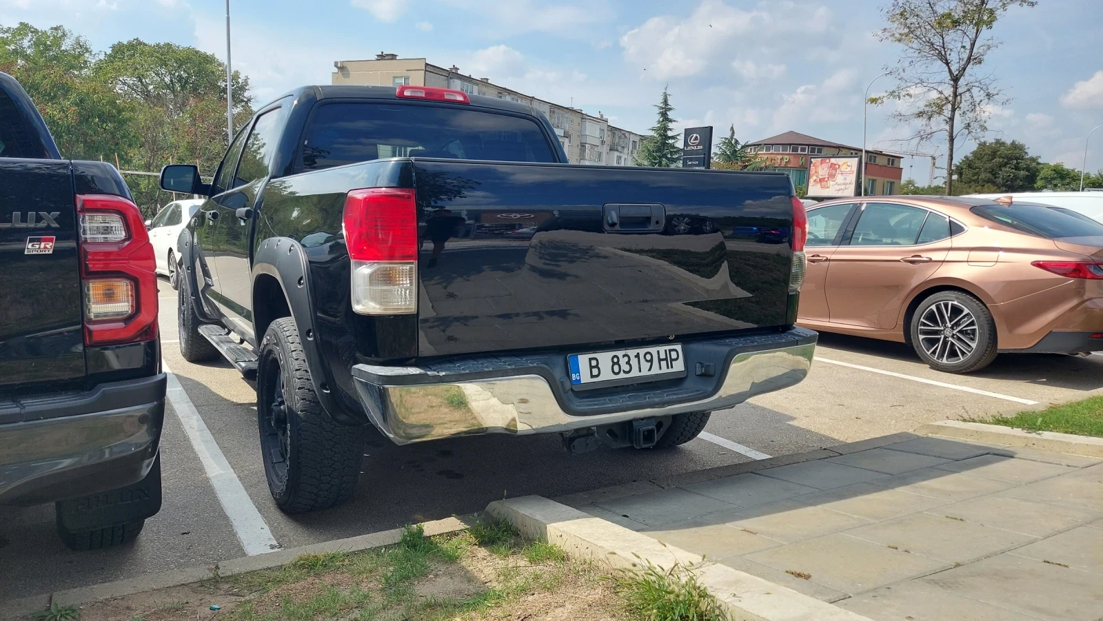 Toyota Tundra ГАЗ 5.7 CREWMAX SR5  - изображение 5