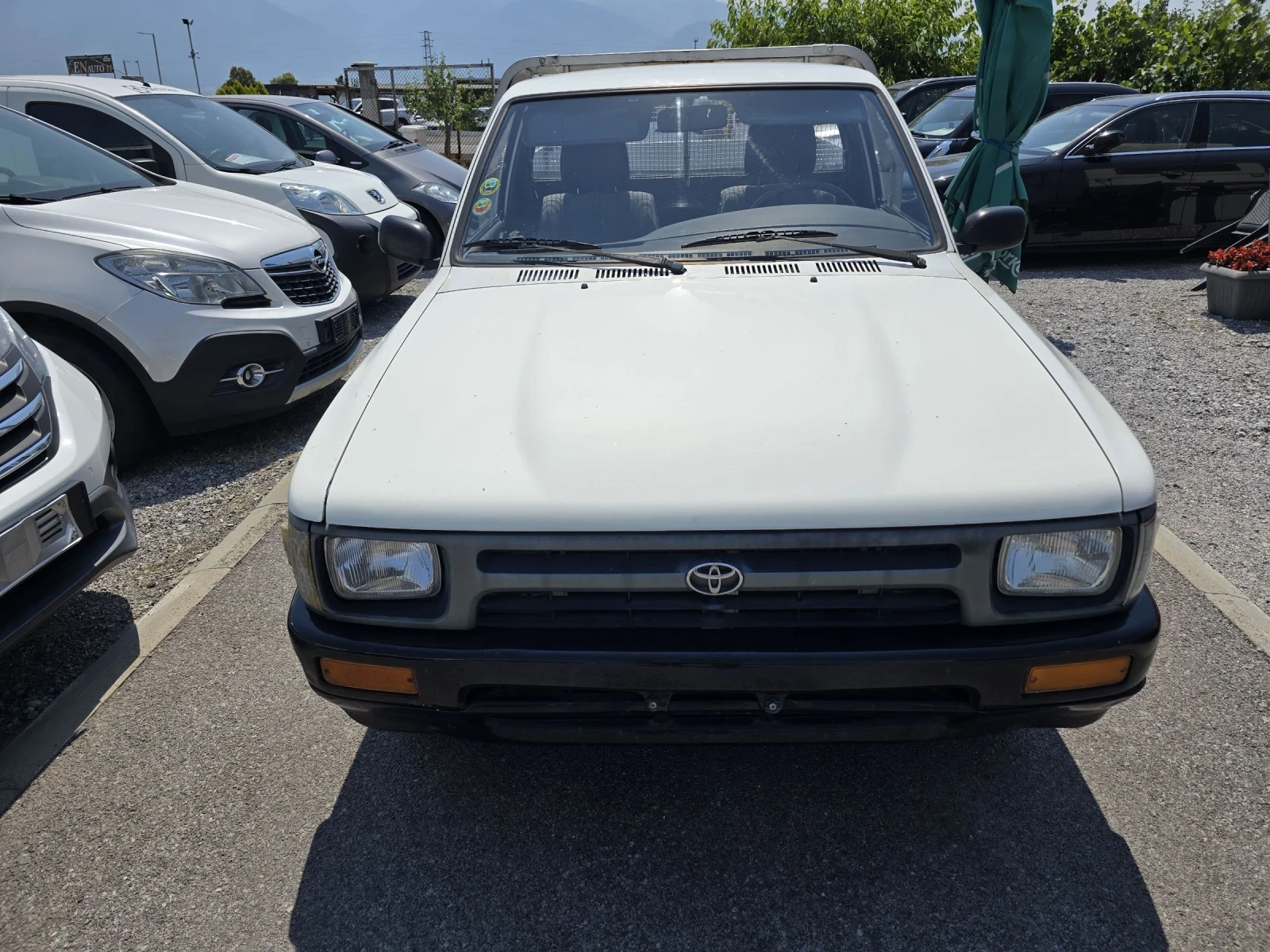 Toyota Hilux D - изображение 2