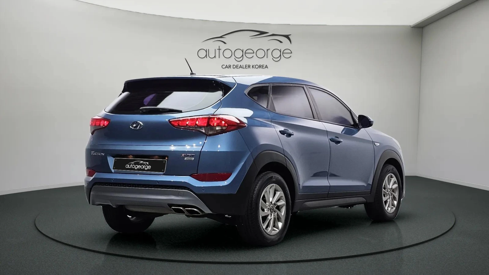 Hyundai Tucson 2.0 4WD STYLE - изображение 2