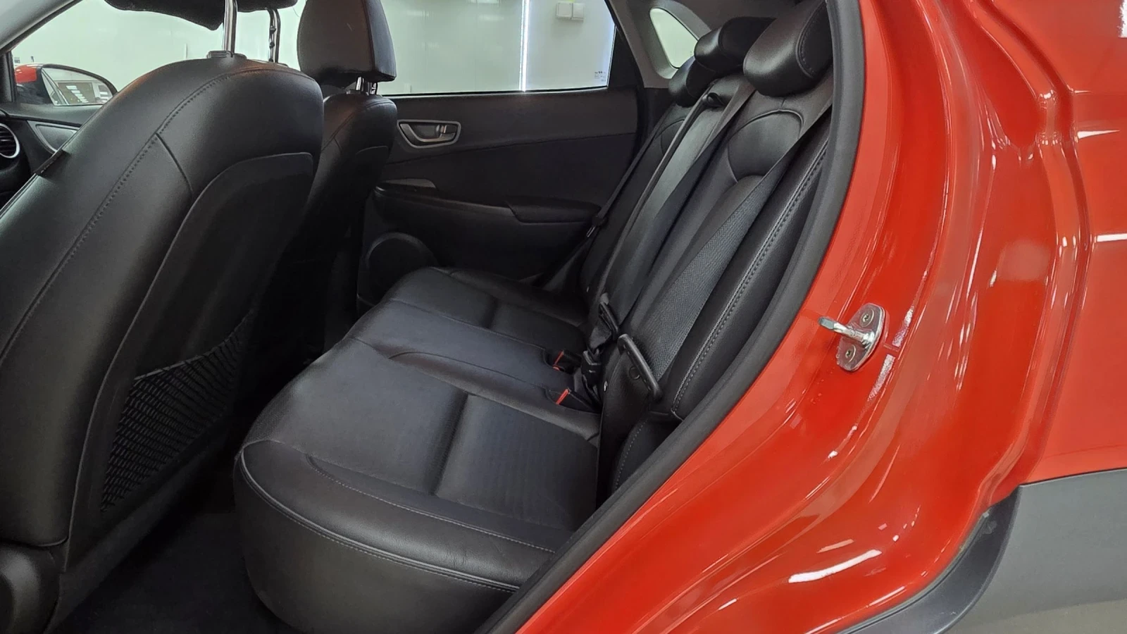 Hyundai Kona 64KWh/Premium/Blue Link - изображение 7