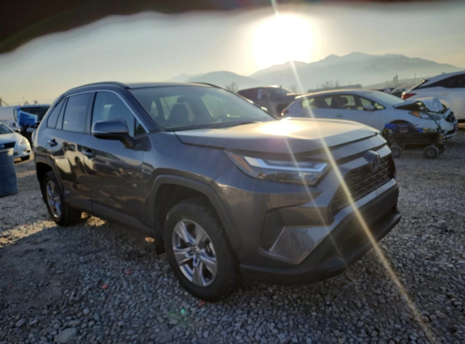 Toyota Rav4  XLE * Hybrid* , снимка 4 - Автомобили и джипове - 53825756