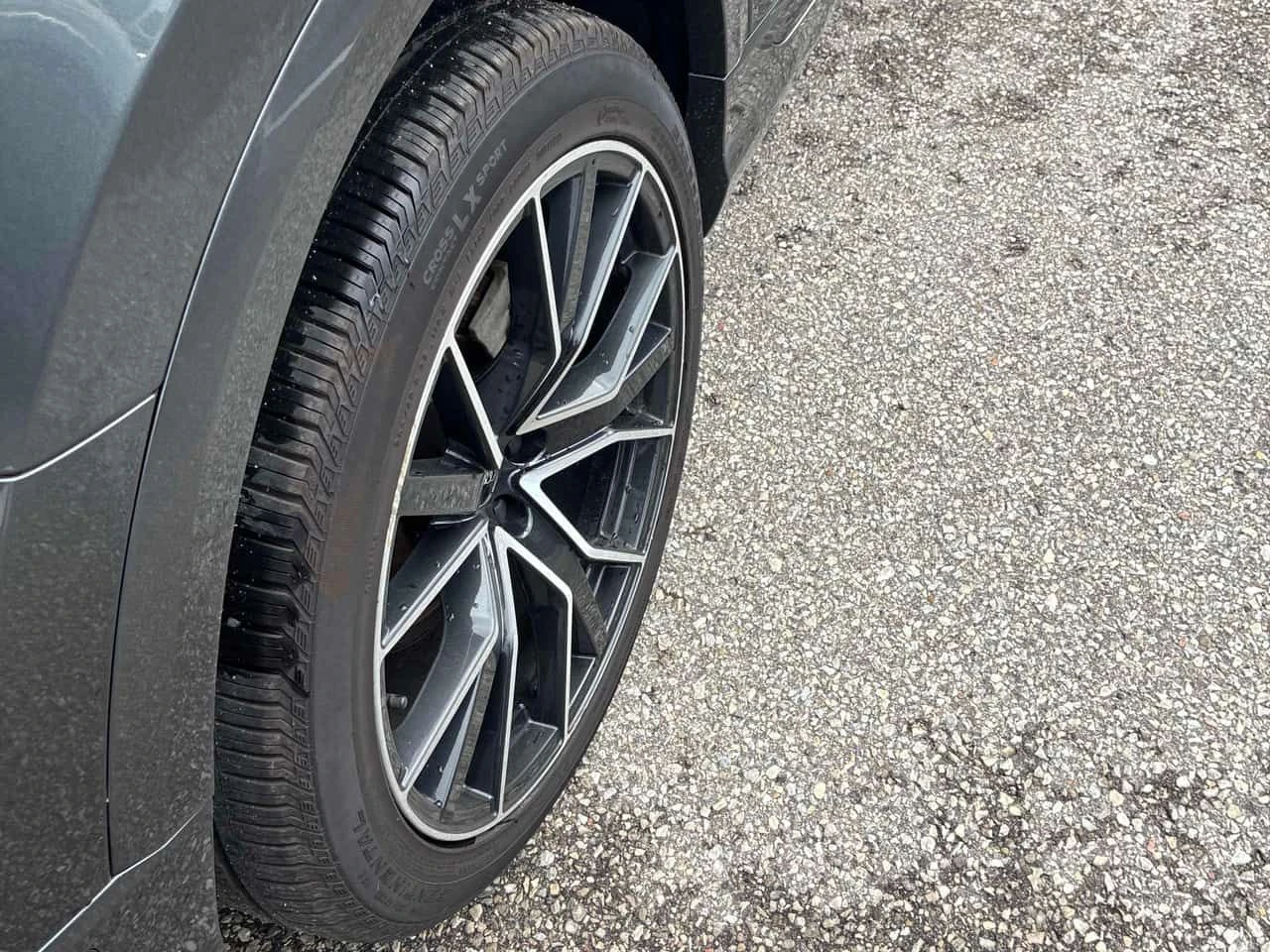 Audi Q8 * Progressiv * CARFAX * ОПЦИЯ ЗА ФИНАНСИРАНЕ, снимка 13 - Автомобили и джипове - 55399149