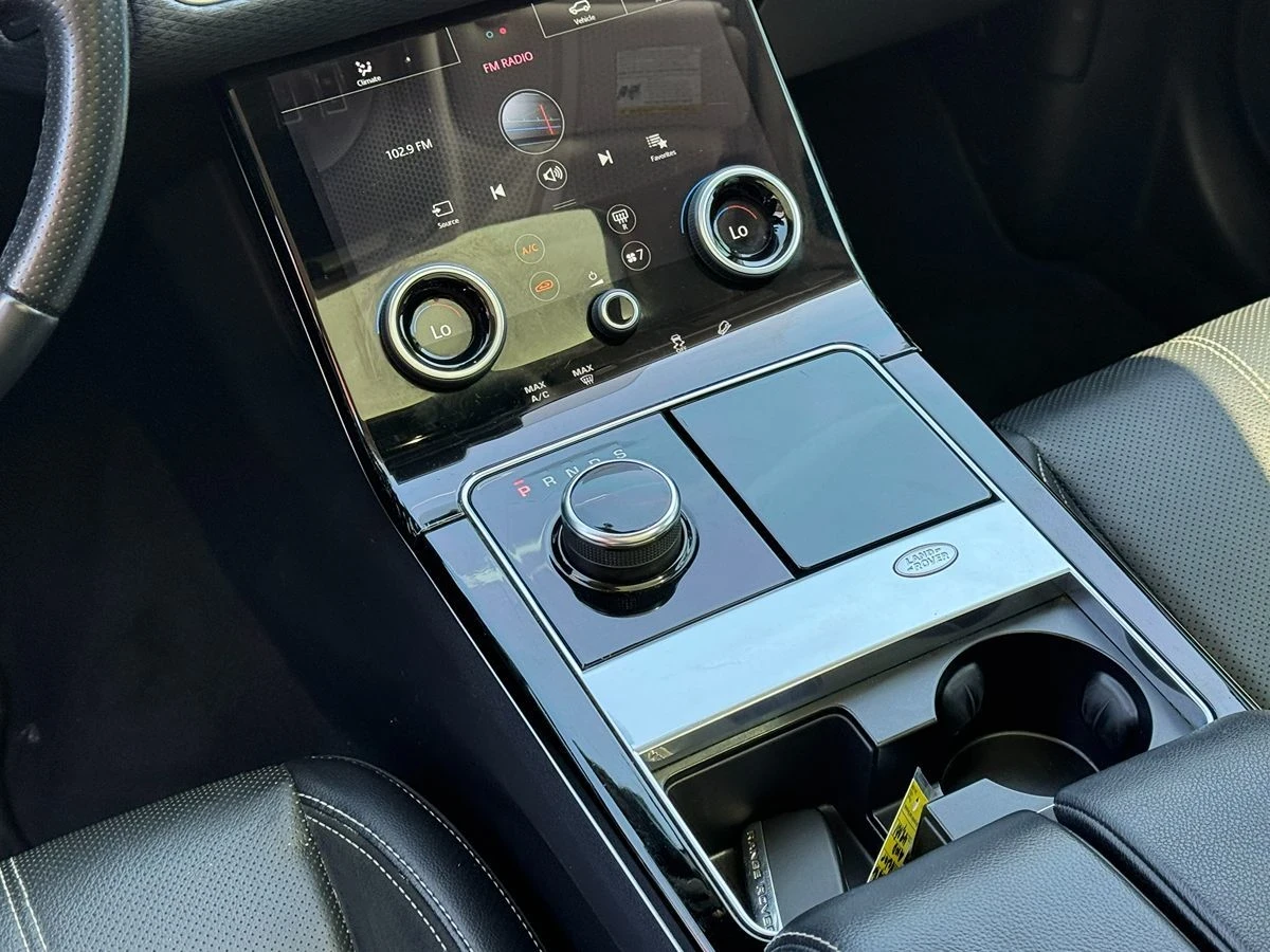 Land Rover Range Rover Velar, снимка 13 - Автомобили и джипове - 55808384