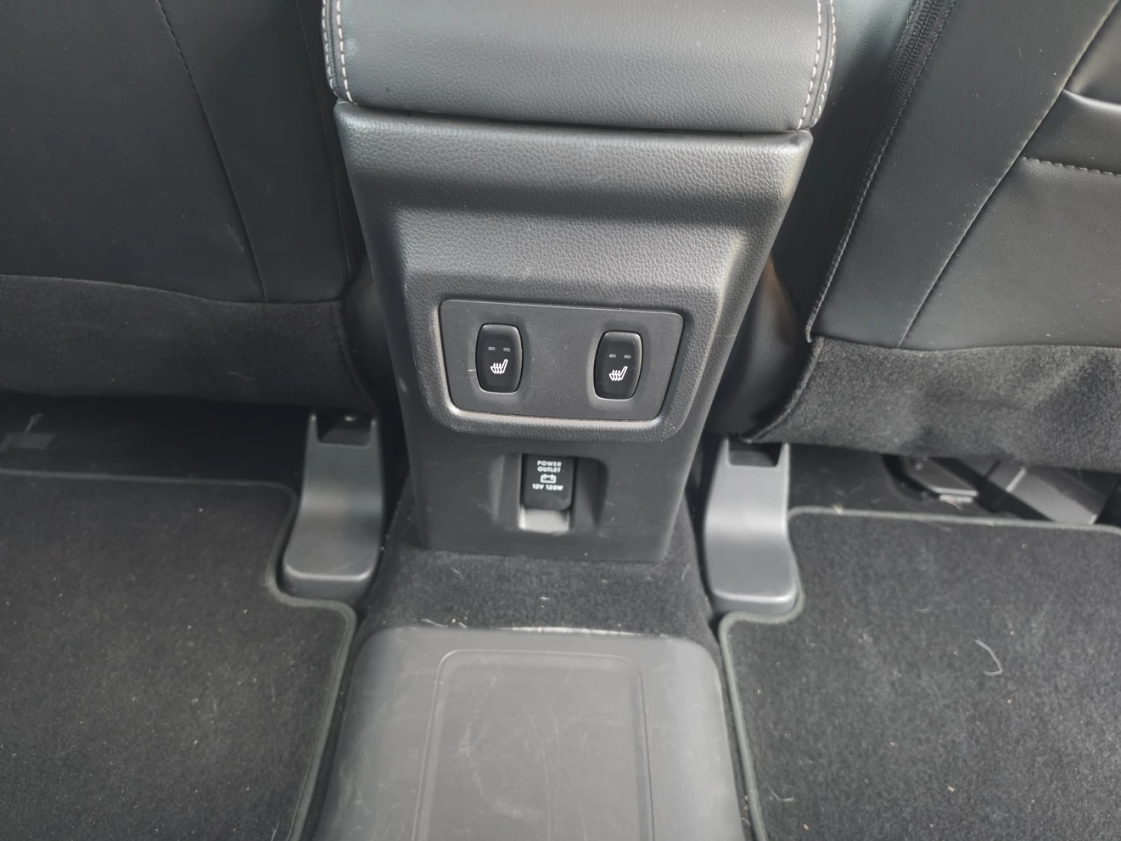 Mitsubishi Eclipse Cross 2.4 PHEV INTENSE+ 4WD | 188 к.с., снимка 16 - Автомобили и джипове - 56554591