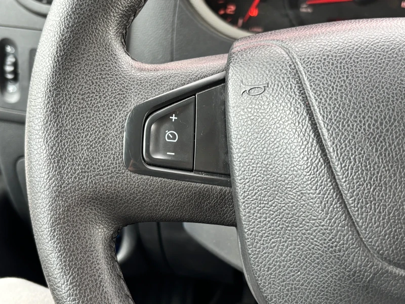 Renault Master 2.3TD/СПЕЦИАЛЕН/ВЕРИГА, снимка 13 - Бусове и автобуси - 51998355