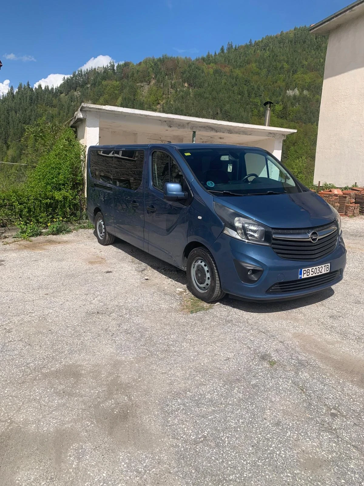 Opel Vivaro, снимка 2 - Бусове и автобуси - 55511424
