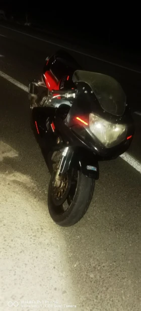 Suzuki Gsxr 600, снимка 2