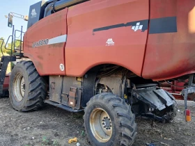 Комбайн CASE IH 8010, снимка 2