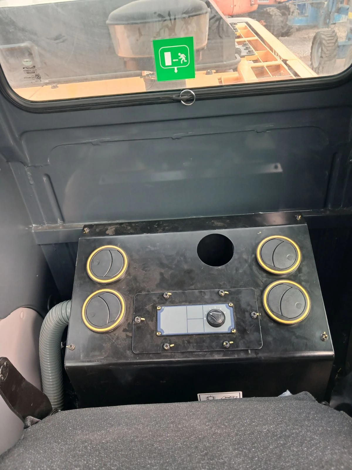  Hyundai R210 Smart Plus | Mobile.bg   14