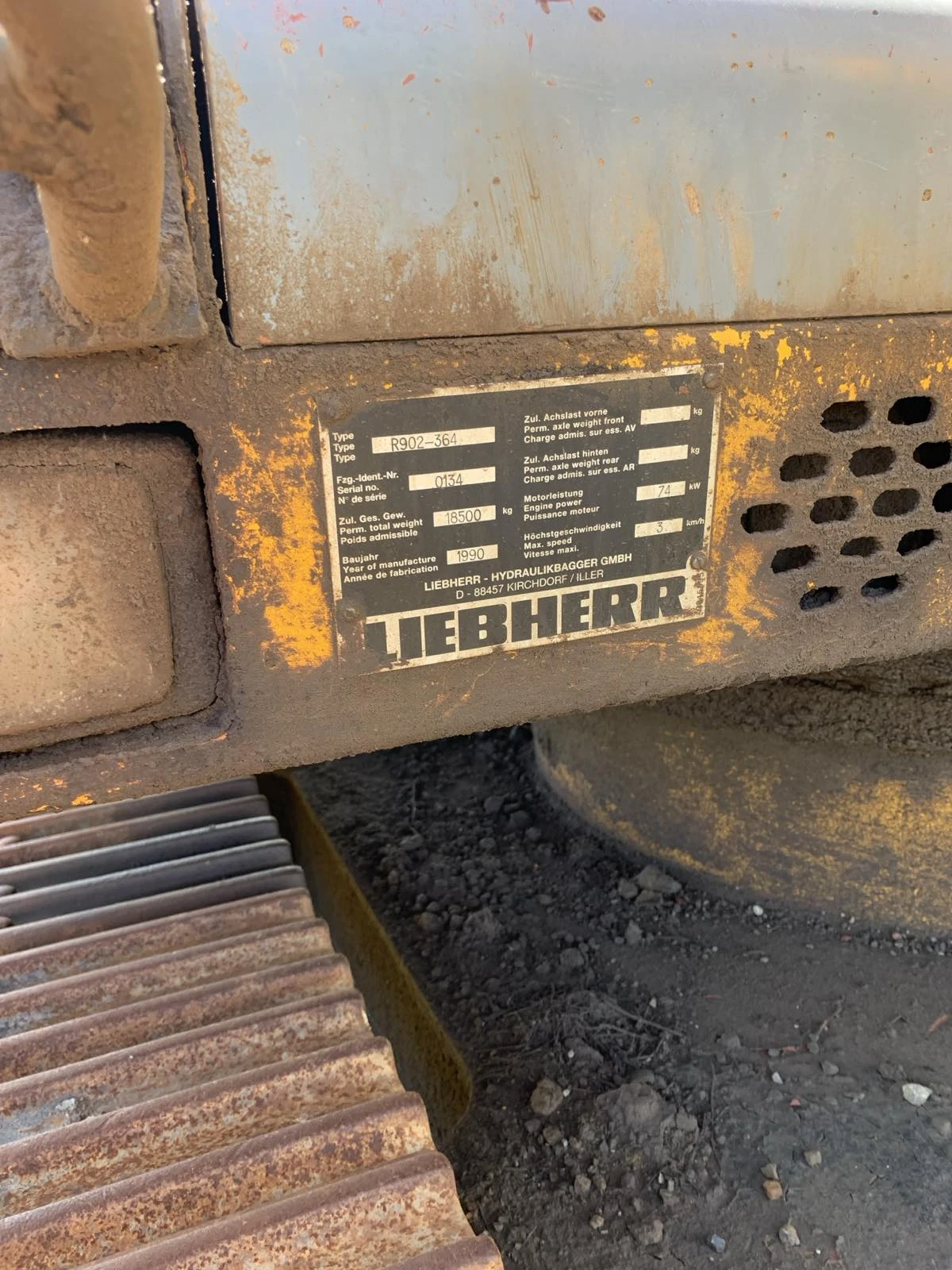 Багер Liebherr 902, снимка 2 - Индустриална техника - 54640306