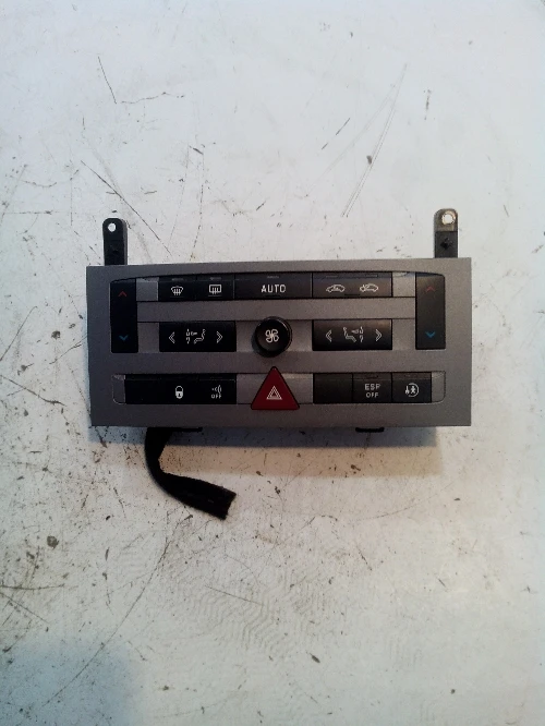 Управление климатроник за Пежо 407 SW