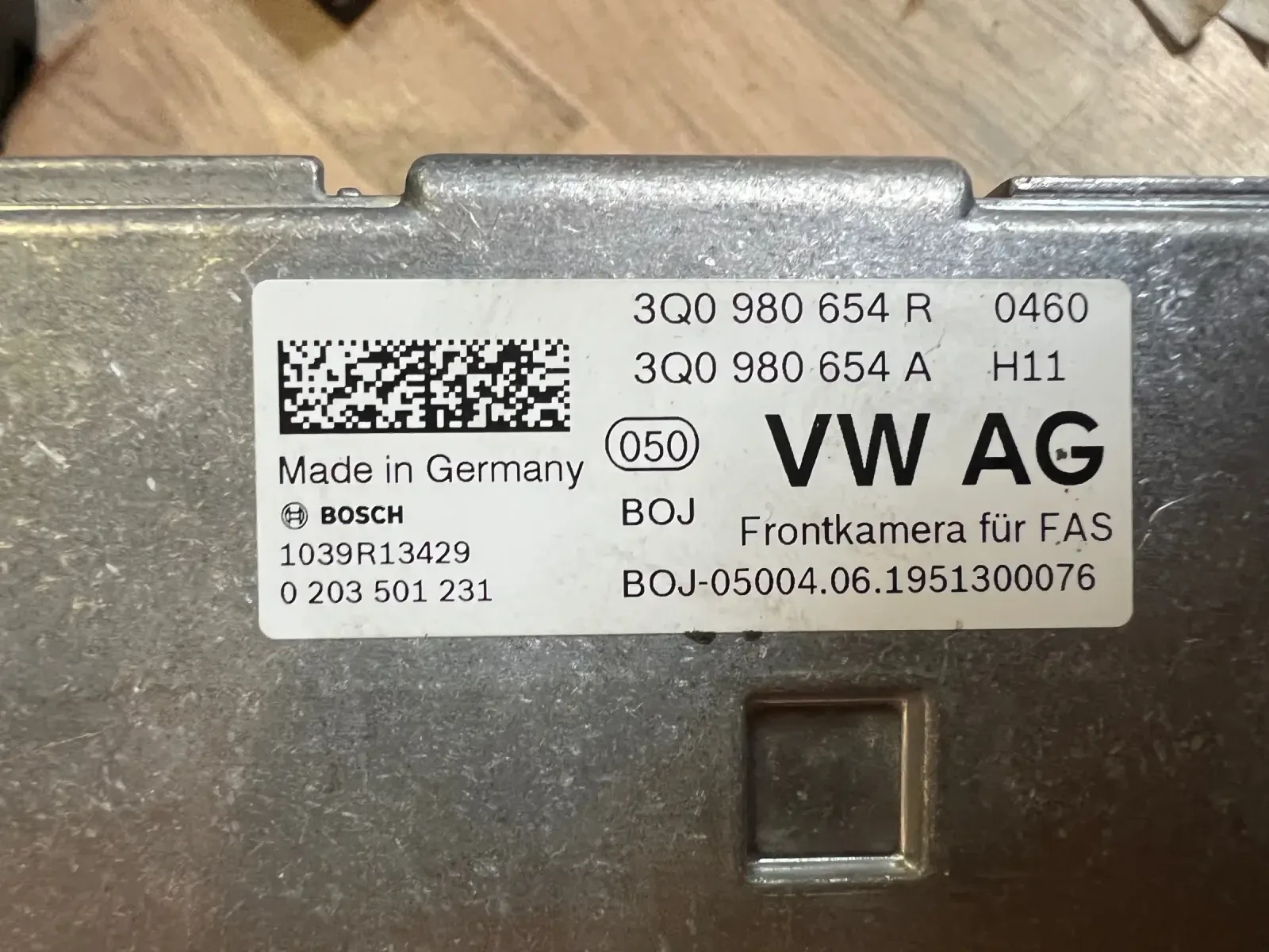3Q0980654R  ������ ������ VW T-CROSS 3Q0980654A 3Q0 980 654 R 3Q0 980 654 A 0203501231 0 203 501 231 | Mobile.bg � ����������� 2