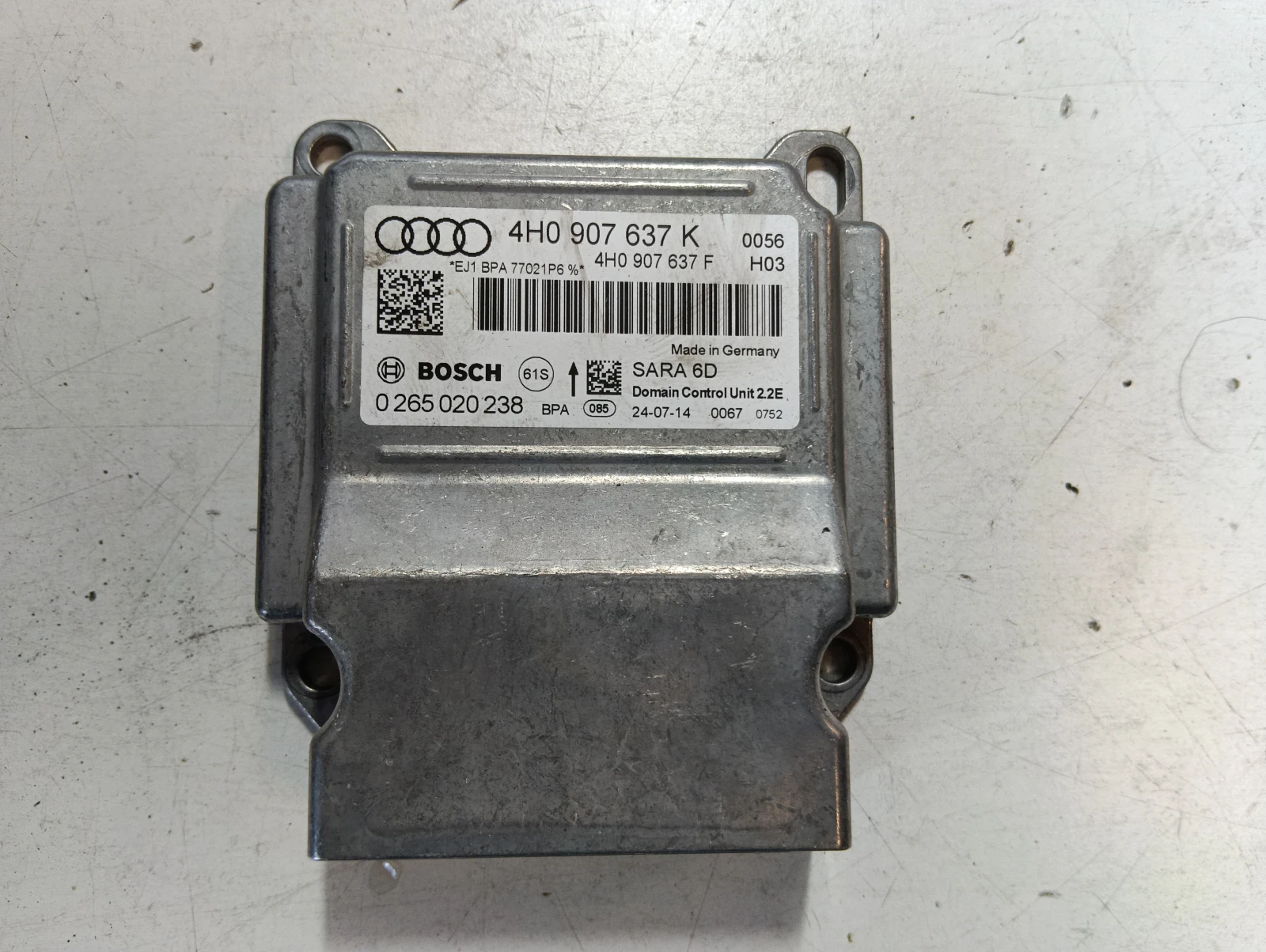 модул Audi A8