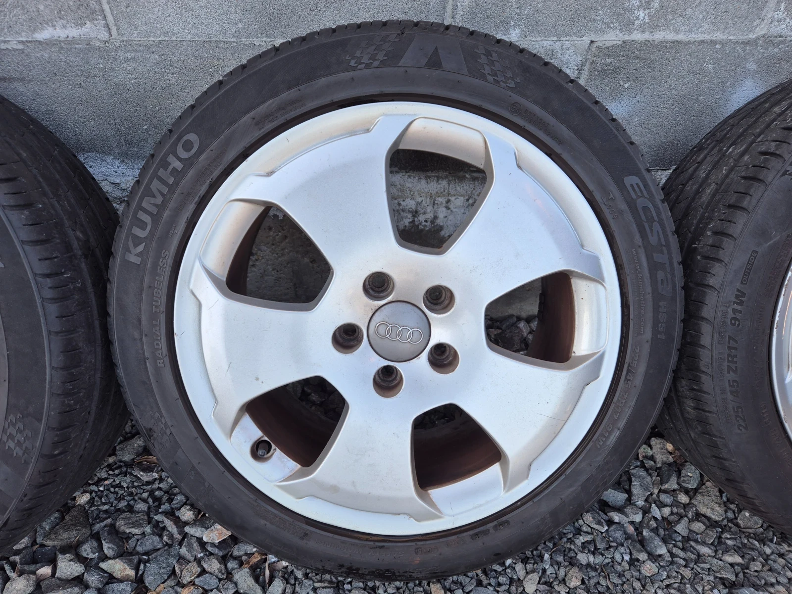    225/45R17  Audi A3 | Mobile.bg   4