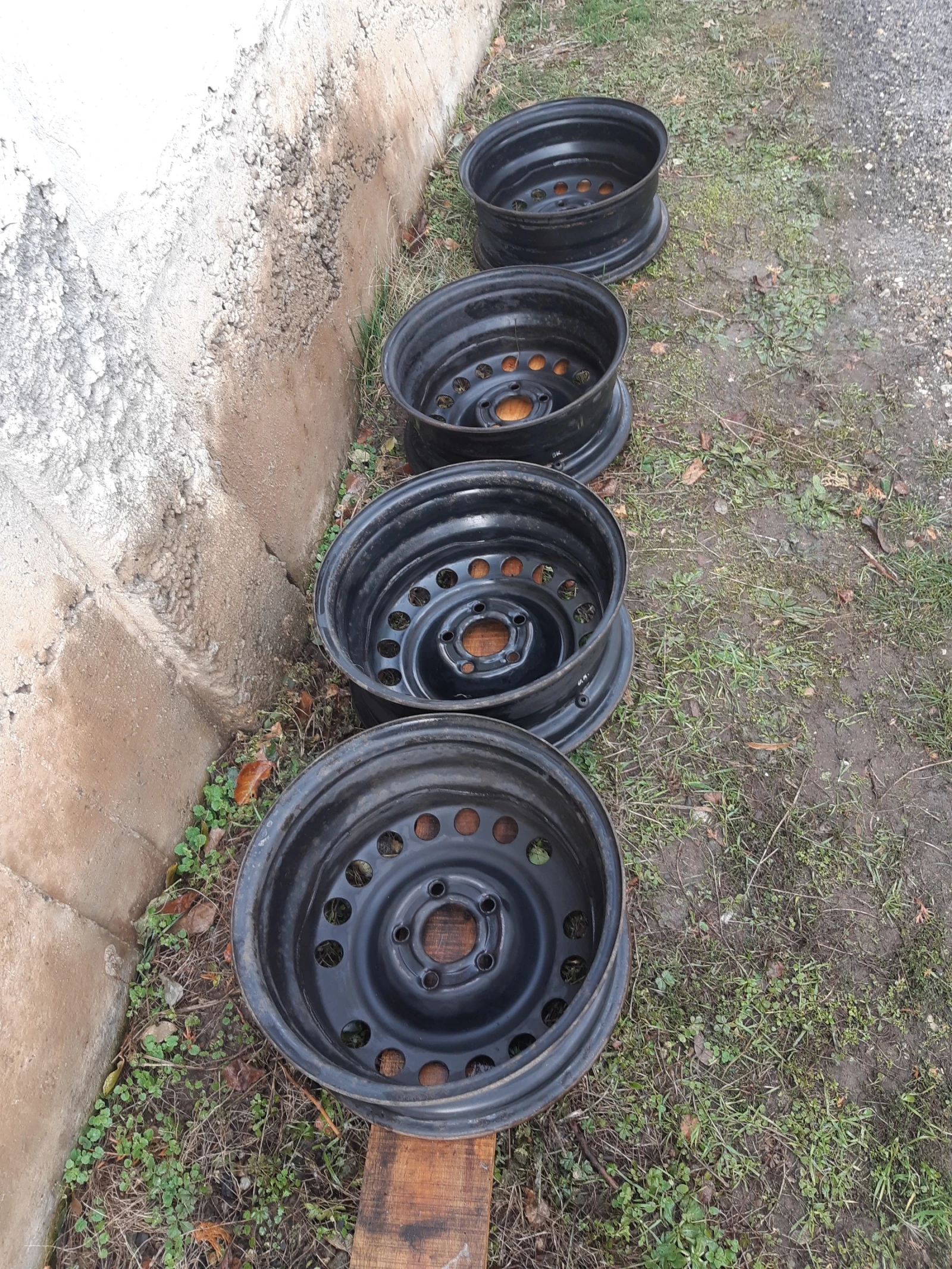 ���� � ������ 175/70R14 | Mobile.bg � ����������� 13