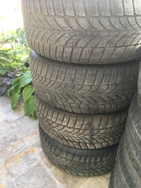 Гуми Зимни 245/50R18, снимка 1 - Гуми и джанти - 47503233