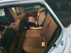 Toyota Auris, снимка 3