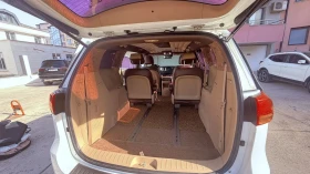 Kia Carnival 2.2 CRDi FULL TOP, снимка 11