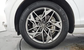 Genesis GV70, снимка 15