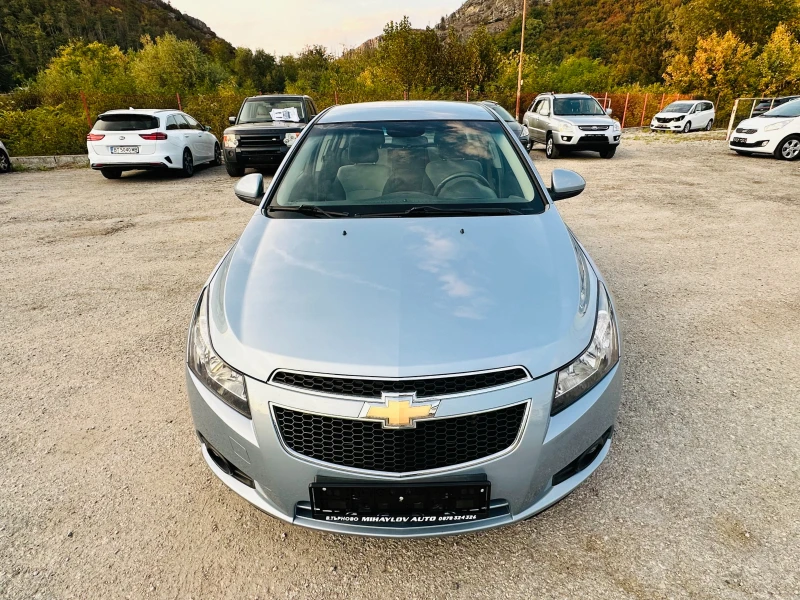 Chevrolet Cruze 1.6 I КАТО НОВА, снимка 8 - Автомобили и джипове - 47374777