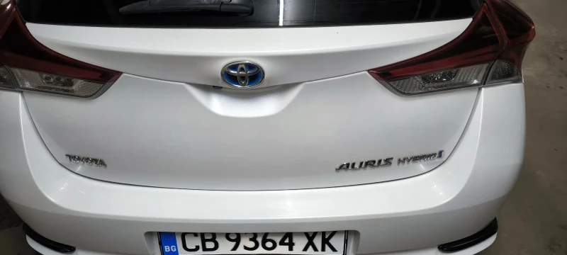 Toyota Auris, снимка 15 - Автомобили и джипове - 52461468