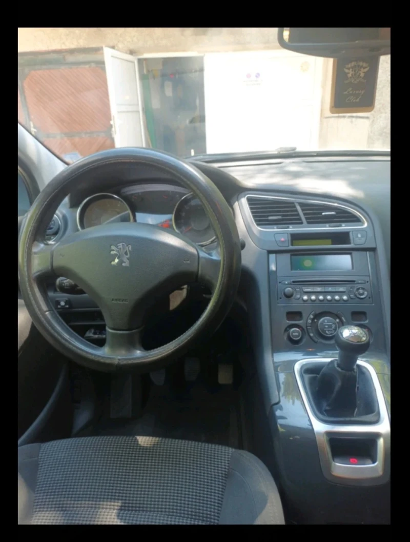 Peugeot 5008, снимка 11 - Автомобили и джипове - 47916785