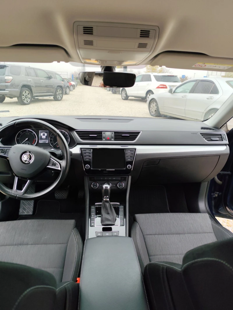 Skoda Superb 2.0, снимка 14 - Автомобили и джипове - 48036906