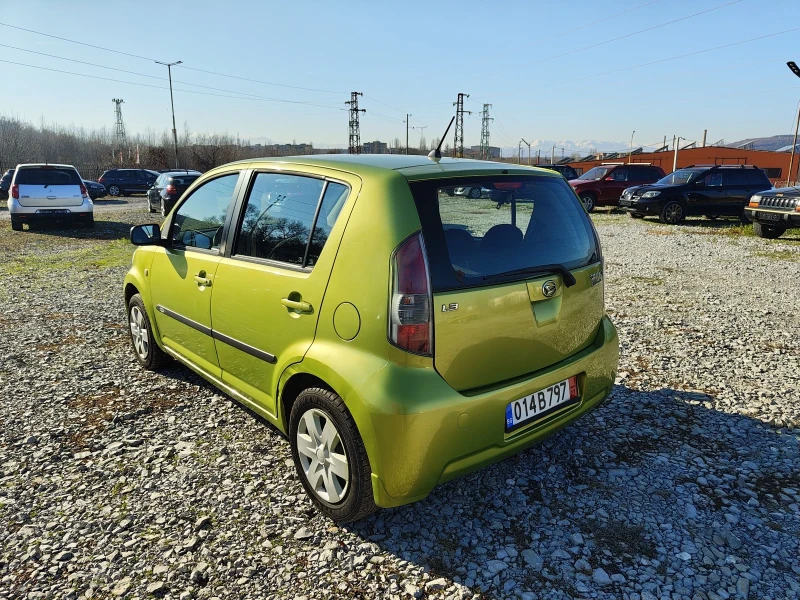 Daihatsu Sirion 1.3 - АВТОМАТИК, снимка 5 - Автомобили и джипове - 48228094