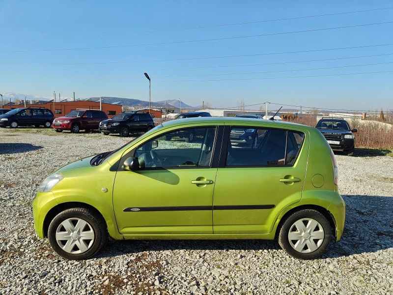 Daihatsu Sirion 1.3 - АВТОМАТИК, снимка 4 - Автомобили и джипове - 48228094