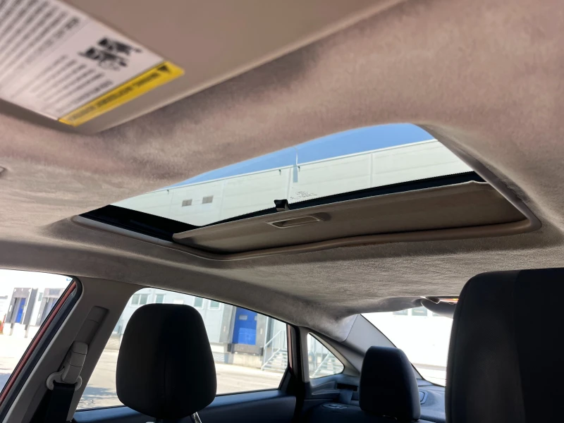 Ford Fiesta 1.6i Автомат 99000км!, снимка 10 - Автомобили и джипове - 51139670