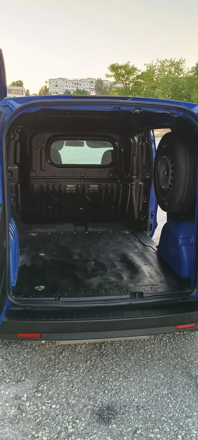 Fiat Doblo 1.4T natural power, снимка 9 - Автомобили и джипове - 51572090