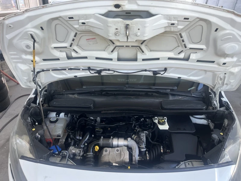 Ford Connect Топ!Клима!Maxi!, снимка 8 - Автомобили и джипове - 51776731