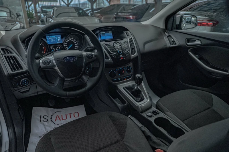 Ford Focus 1.6TDCI/Trend/Ford SD/Isofix/EBD/ASR/, снимка 8 - Автомобили и джипове - 52159994