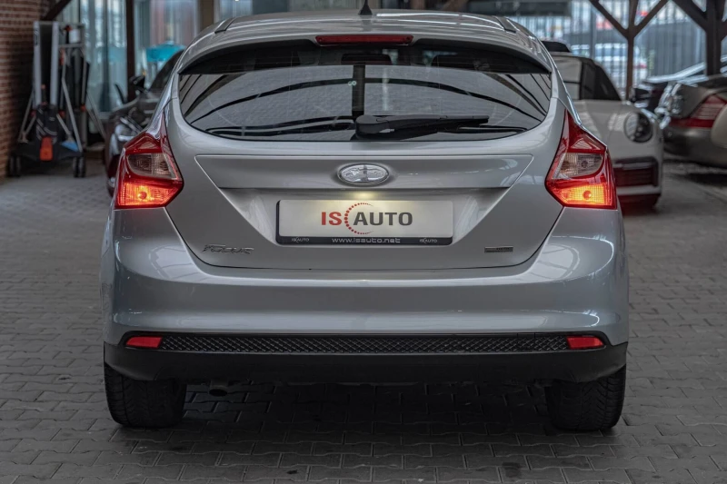 Ford Focus 1.6TDCI/Trend/Ford SD/Isofix/EBD/ASR/, снимка 4 - Автомобили и джипове - 52159994
