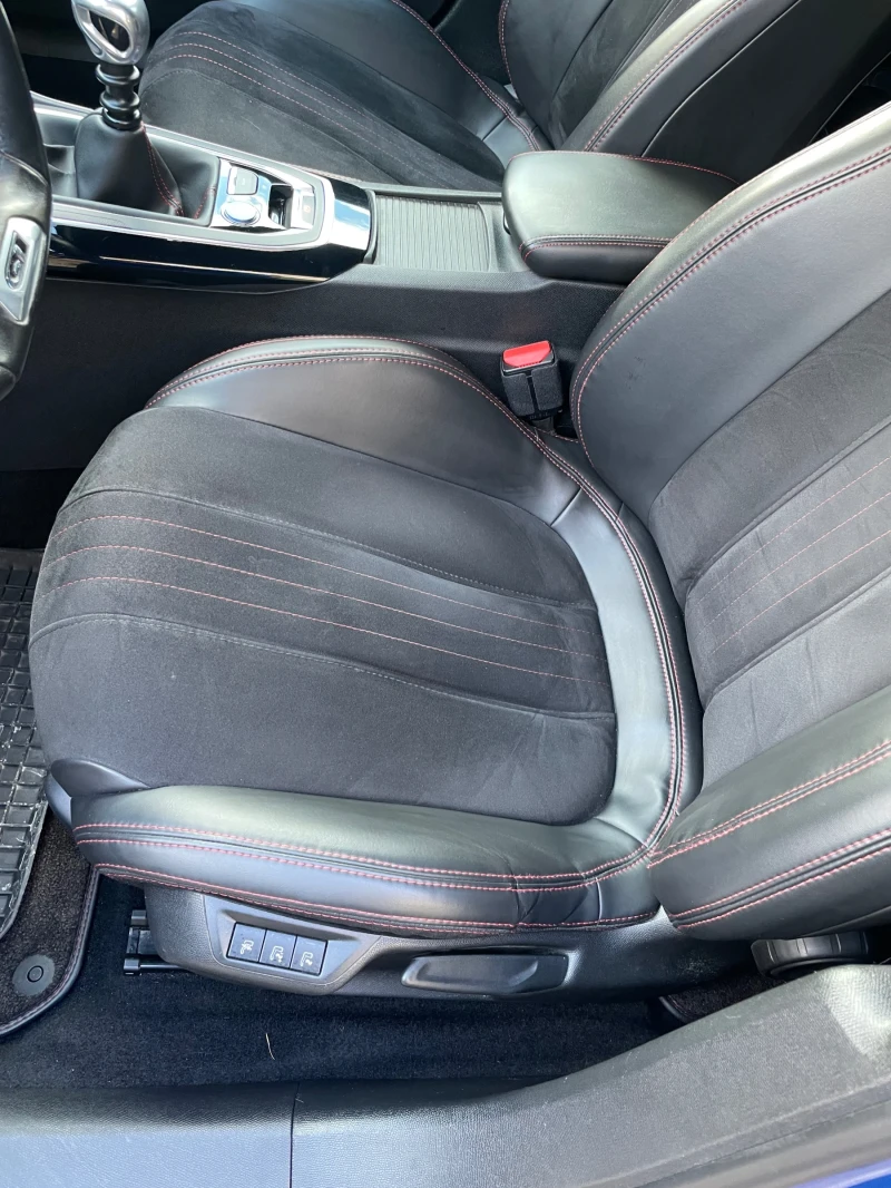 Peugeot 308 GT 205hp Swiss, снимка 11 - Автомобили и джипове - 53112291