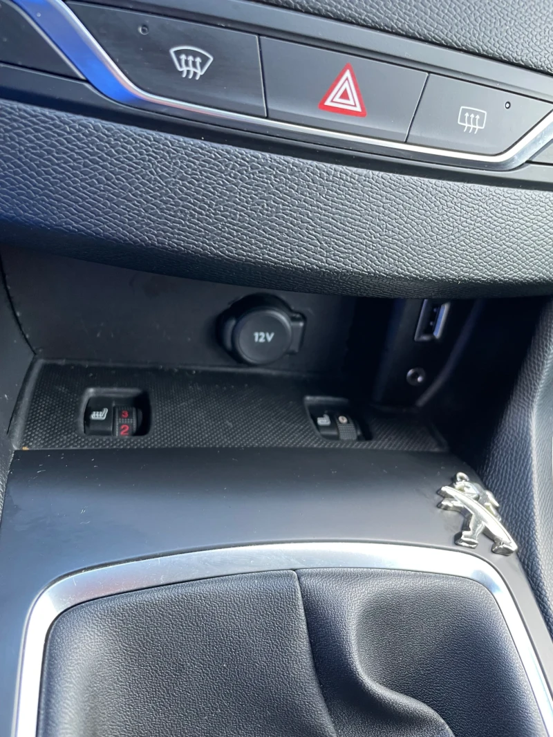 Peugeot 308 GT 205hp Swiss, снимка 14 - Автомобили и джипове - 53112291