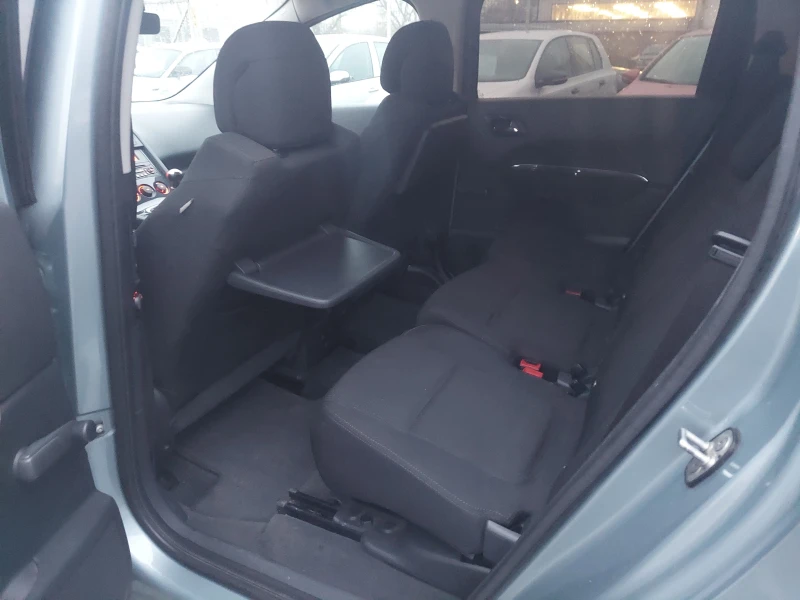 Peugeot 5008 HDI, снимка 10 - Автомобили и джипове - 52656834