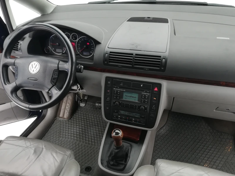 VW Sharan 2.0 тди 140к.с, снимка 8 - Автомобили и джипове - 53168623