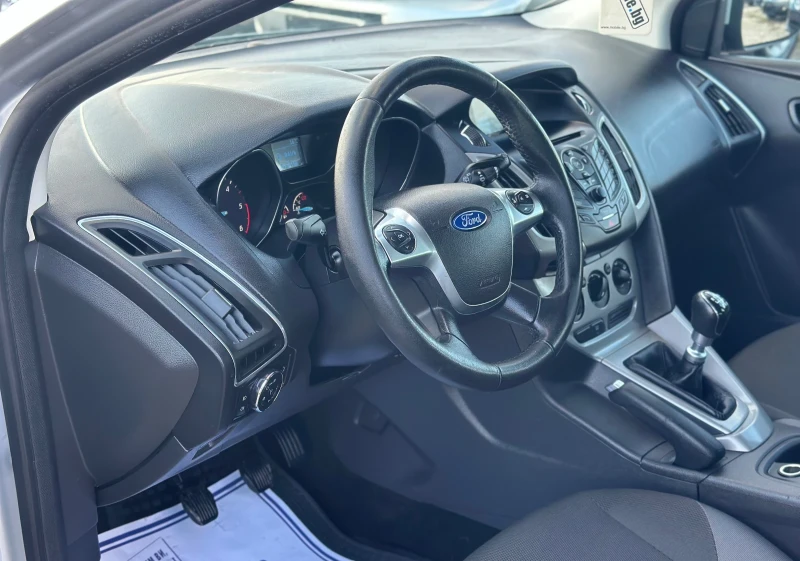 Ford Focus 1.6 TDCi , снимка 10 - Автомобили и джипове - 53408353