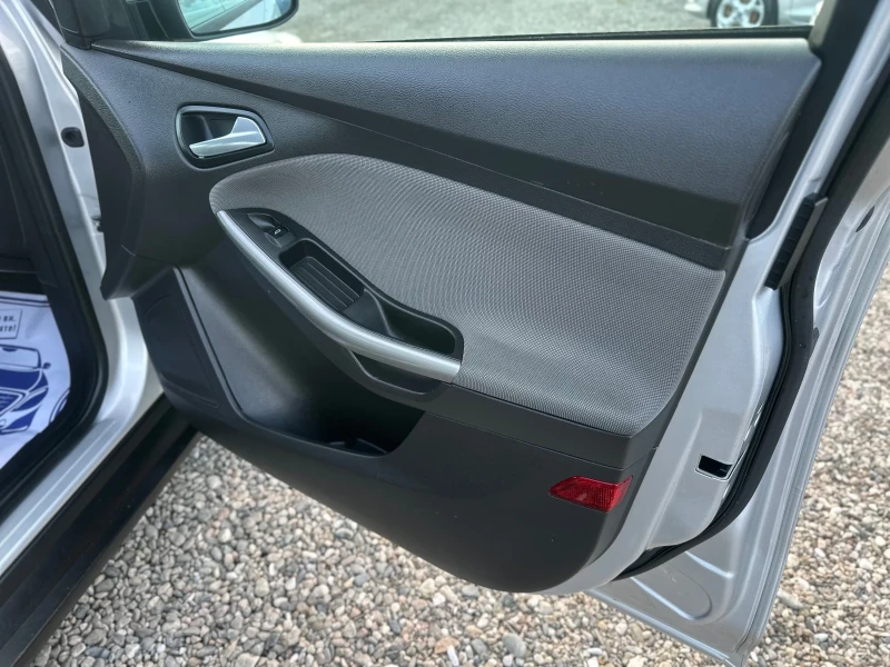Ford Focus 1.6 TDCi , снимка 14 - Автомобили и джипове - 53408353